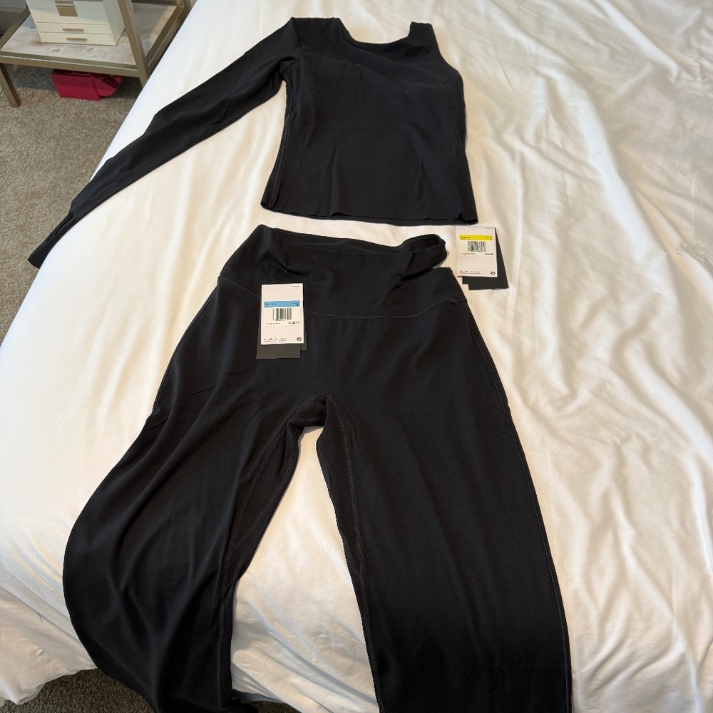 Nike Long Sleeve Yoga Pant 2-Piece Outfit